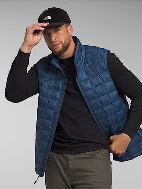 Men's Quilted Puffer Vest in Shady Blue